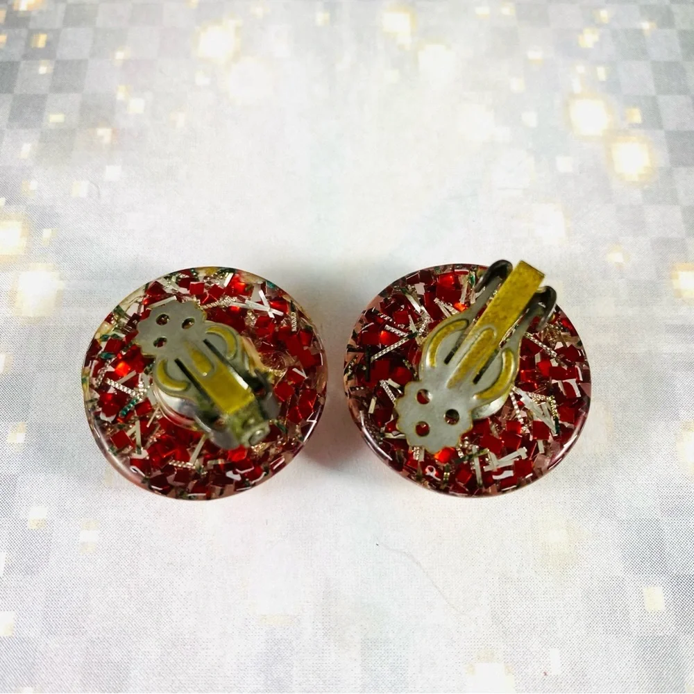 Vintage 50s 60s red and silver confetti lucite button clip on earrings